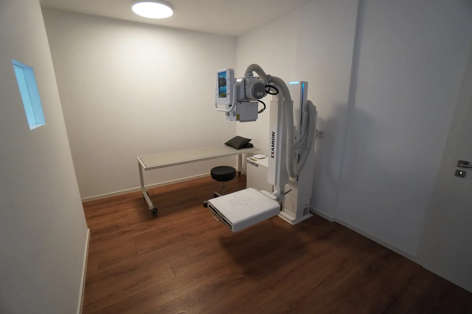 Volldigitales Röntgengerät in der orthopädischen Praxis Dr. Renner in Pforzheim